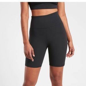 Athleta high rise black shorts size small